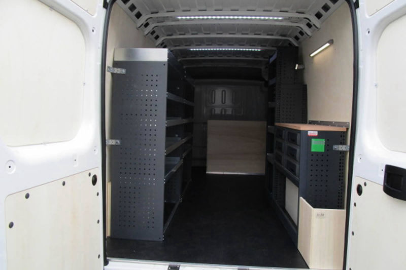 Aménagement véhicule utilitaire AVUS72